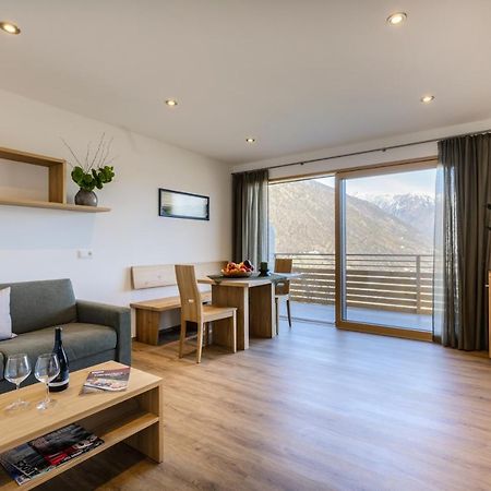 Appartments Jaufenblick Lana Luaran gambar
