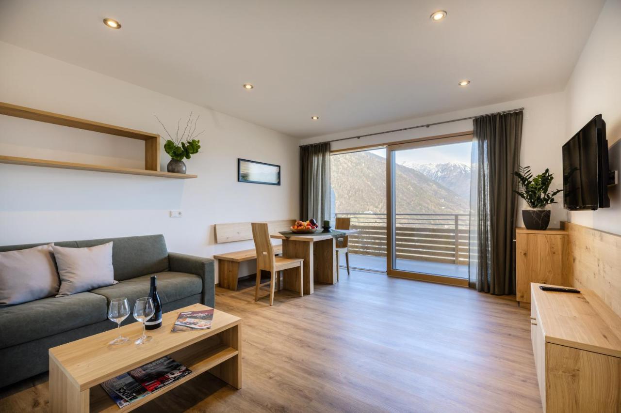 Appartments Jaufenblick Lana Luaran gambar