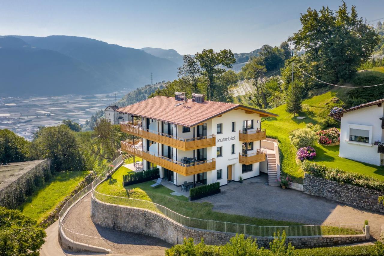 Appartments Jaufenblick Lana Luaran gambar