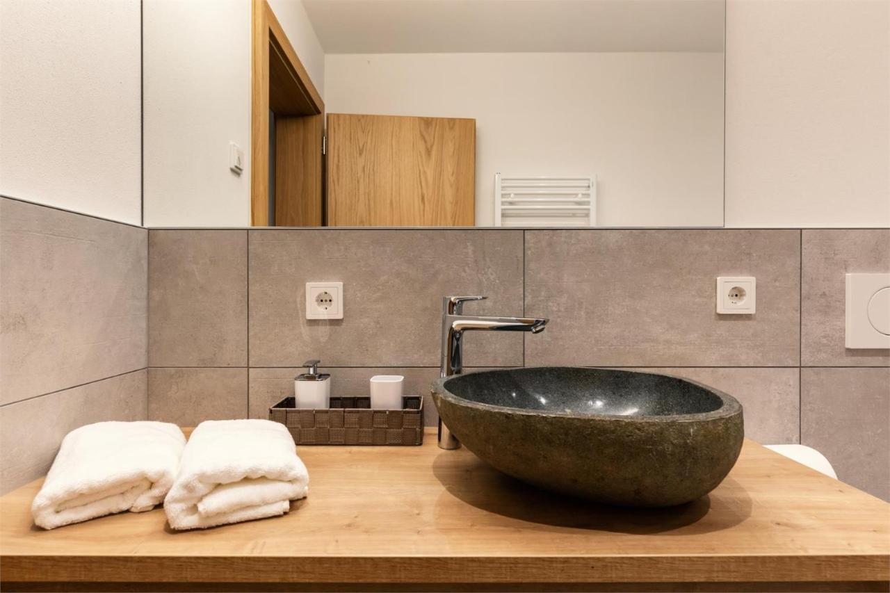 Appartments Jaufenblick Lana Luaran gambar