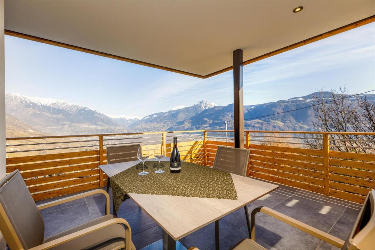 Appartments Jaufenblick Lana Luaran gambar