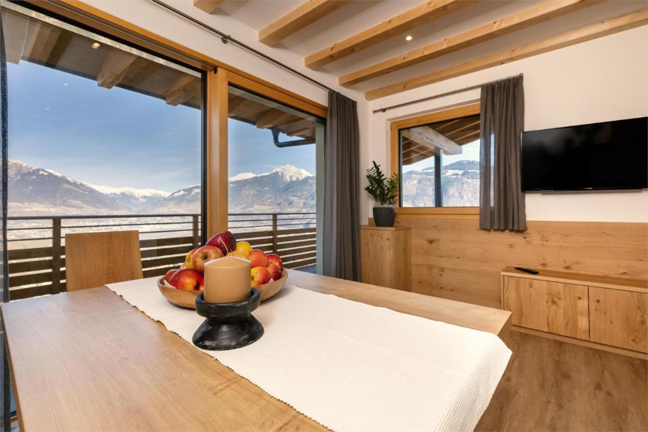 Appartments Jaufenblick Lana Luaran gambar